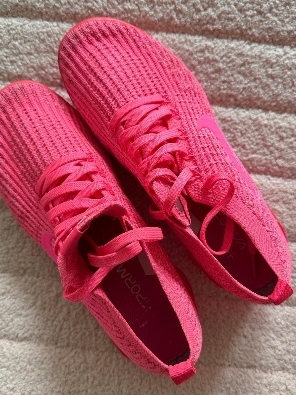 Nike Women’s Hot Pink Knit Athletic Sneakers